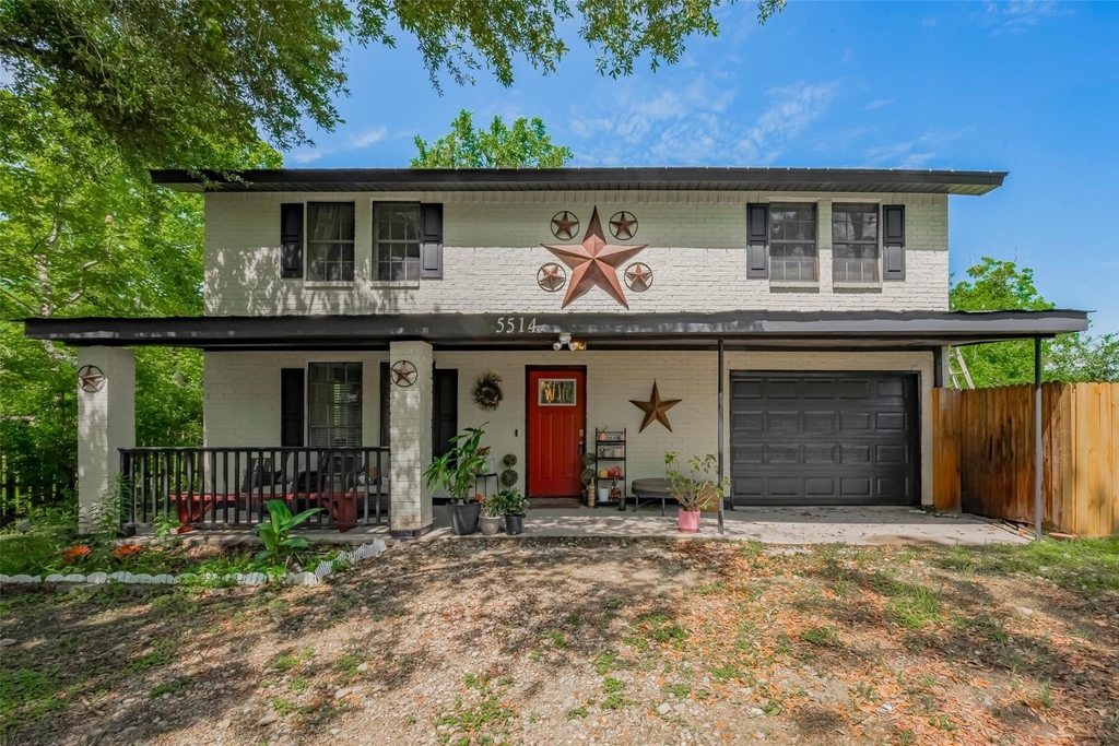 5514 Avenue M - Photo 1
