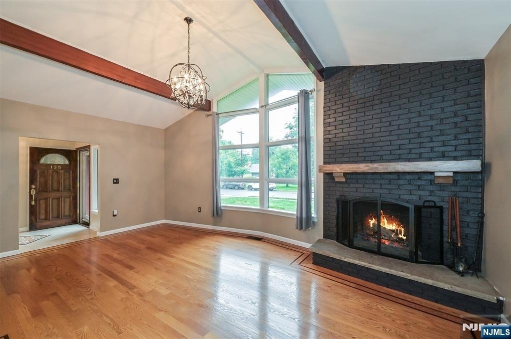 135 Elmwood - Photo 4