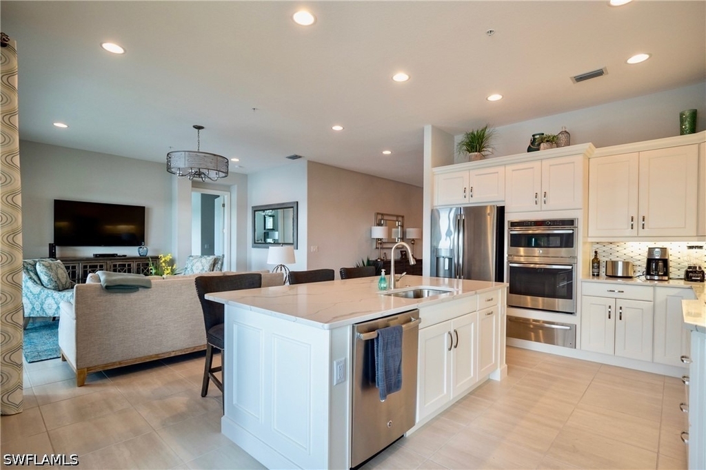 8008 Signature Club Cir - Photo 13