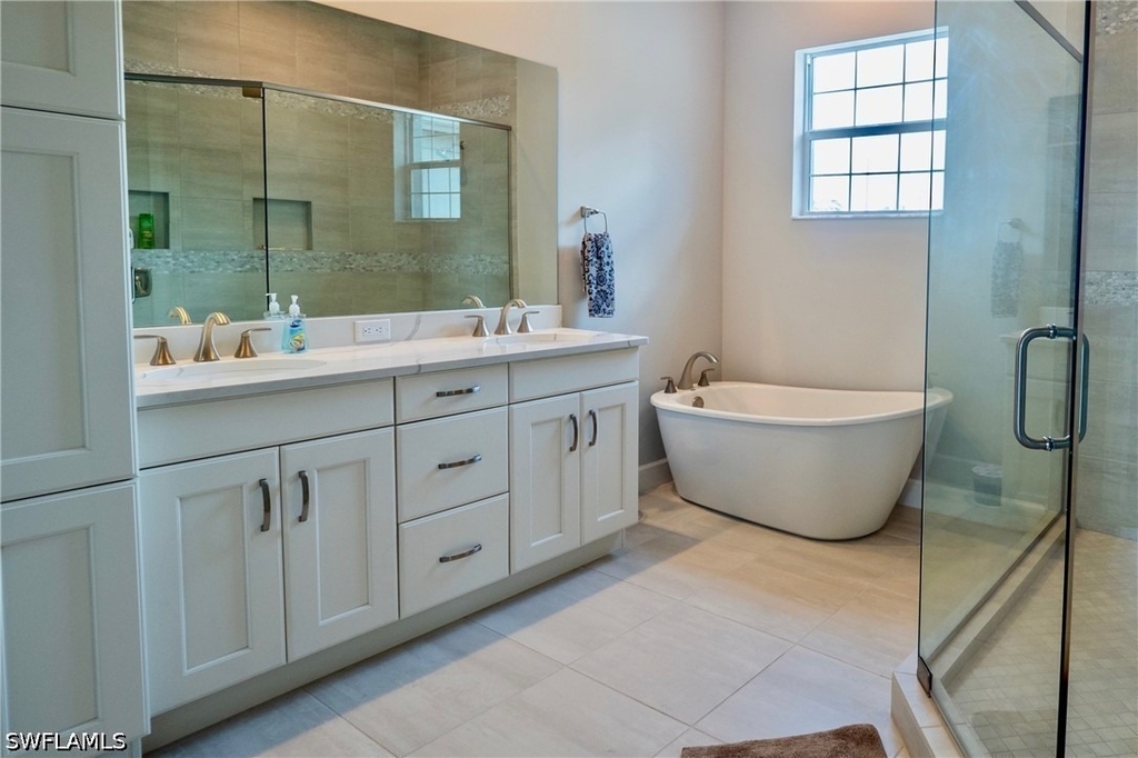 8008 Signature Club Cir - Photo 19