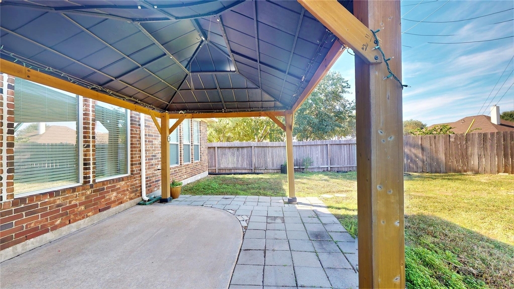 8538 Sunrise Meadow Lane - Photo 47