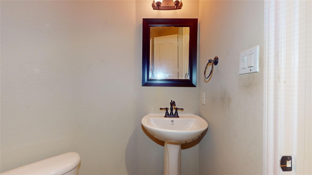 8538 Sunrise Meadow Lane - Photo 17