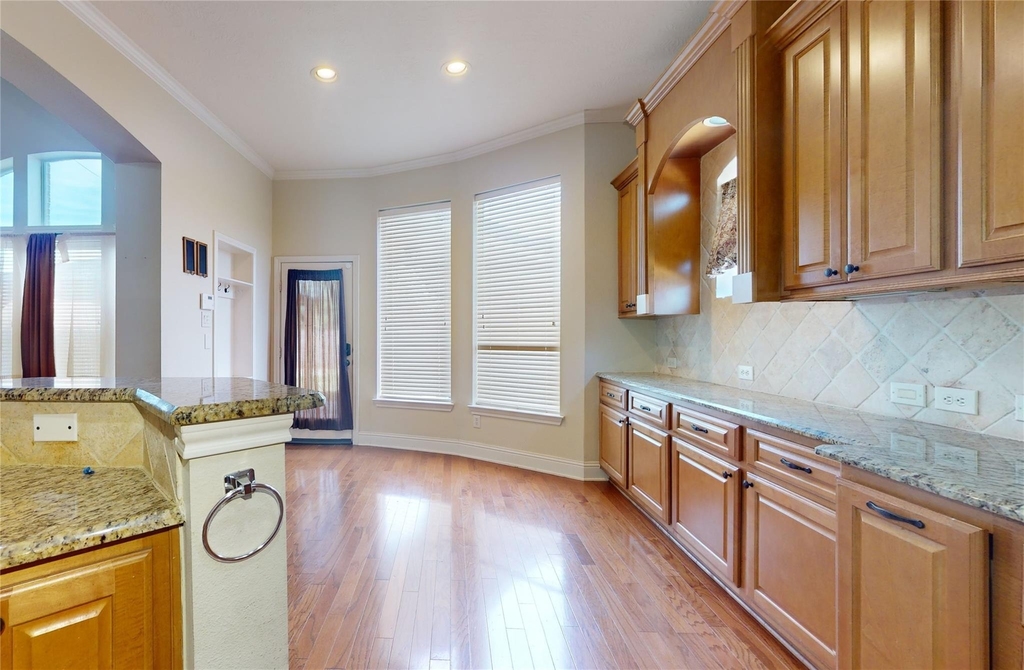 8538 Sunrise Meadow Lane - Photo 10