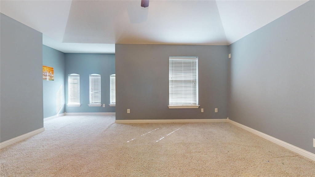 8538 Sunrise Meadow Lane - Photo 34