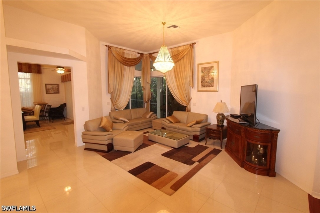8526 Pepper Tree Way - Photo 3