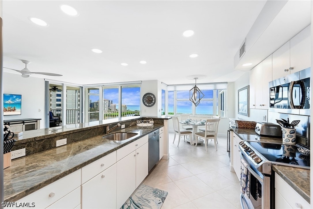 5550 Heron Point Drive - Photo 5