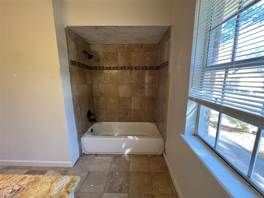 553 Roanoke St Drive - Photo 8