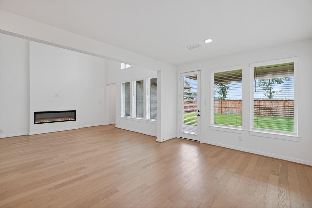 9437 Pacific Crest Ct - Photo 11