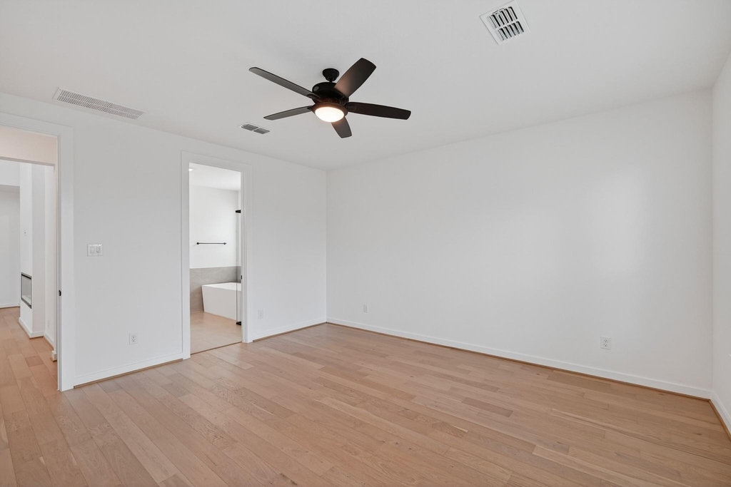9437 Pacific Crest Ct - Photo 13