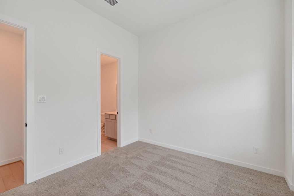 9437 Pacific Crest Ct - Photo 19