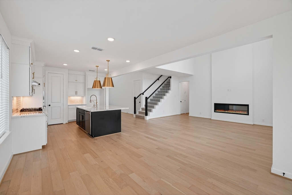 9437 Pacific Crest Ct - Photo 10