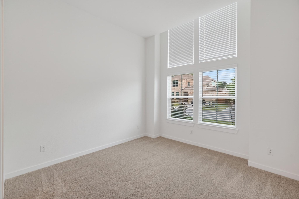 9437 Pacific Crest Ct - Photo 18