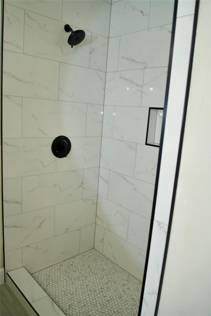 2405 Byron Avenue - Photo 4