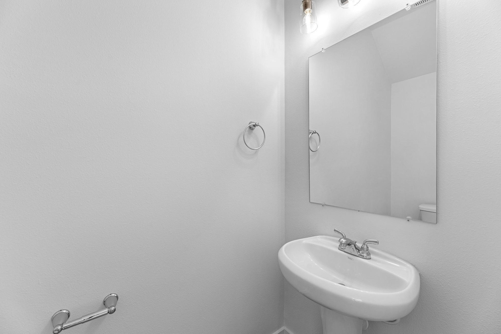 21611 Alberta Forest Circle - Photo 5
