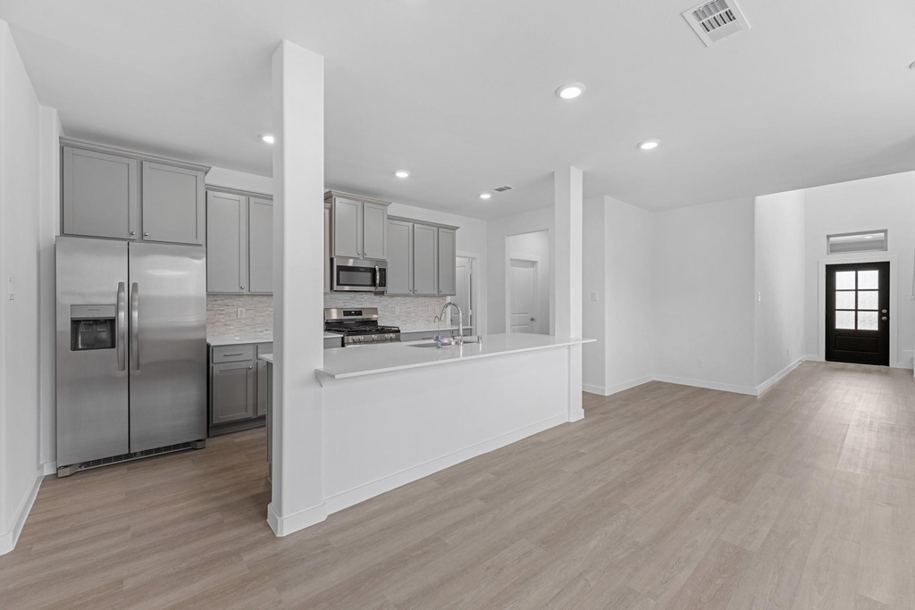 21611 Alberta Forest Circle - Photo 1