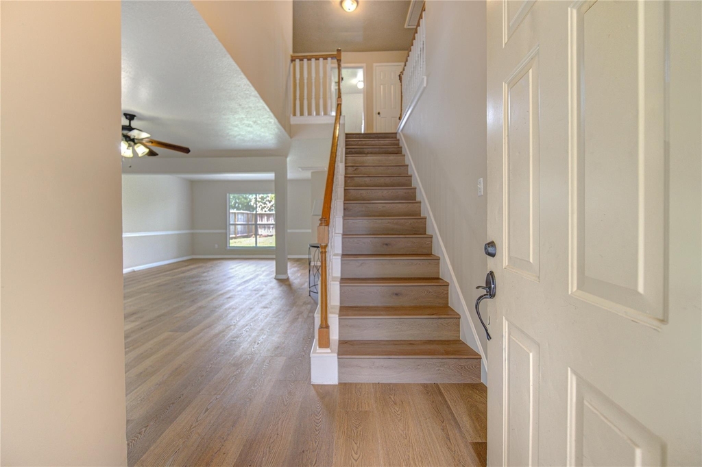 138 W New Meadows Drive - Photo 2
