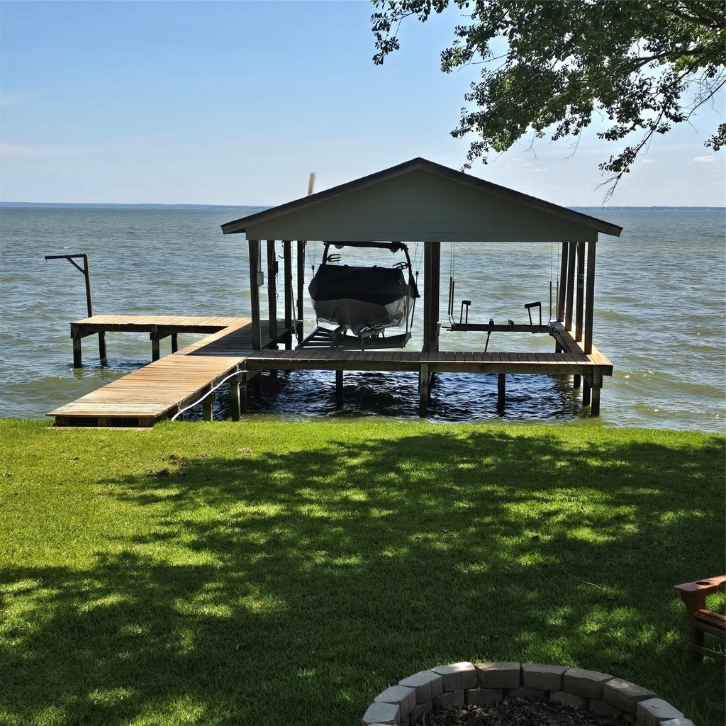 275 Sam Houston Loop - Photo 0