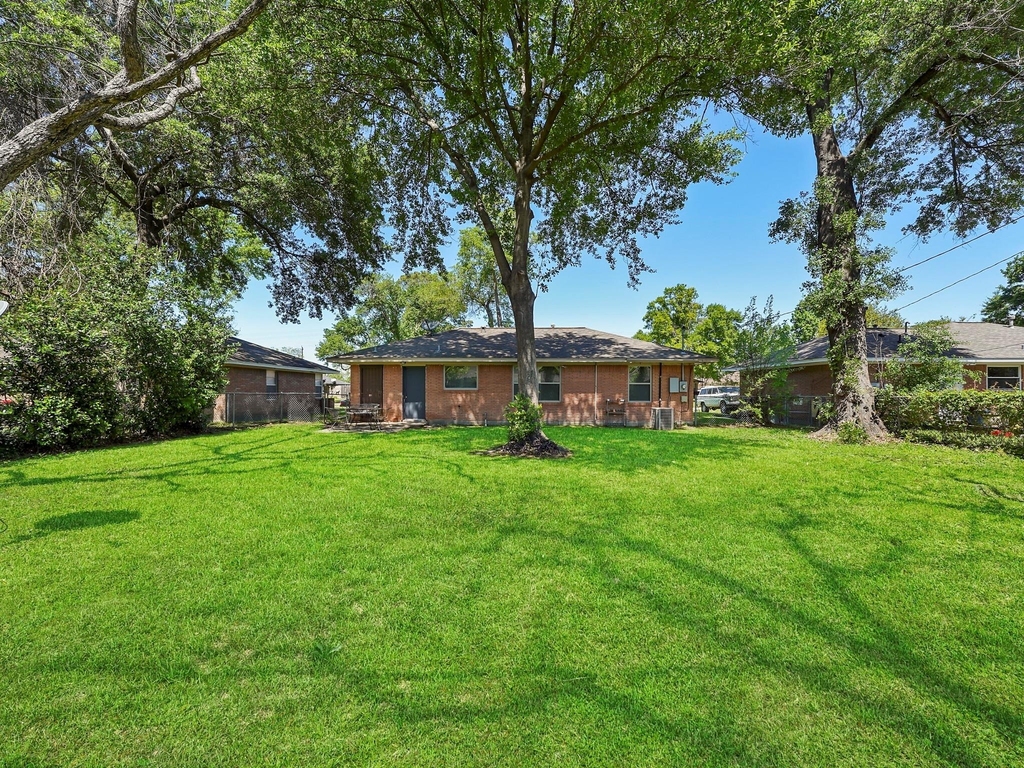 1115 W 31st Street - Photo 14
