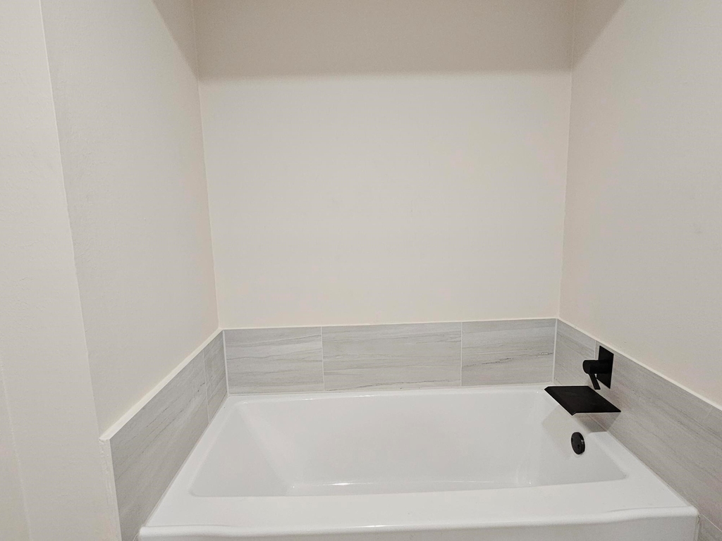 16627 Aldenham Place - Photo 18
