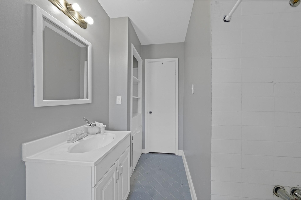 9953 Mango St - Photo 8