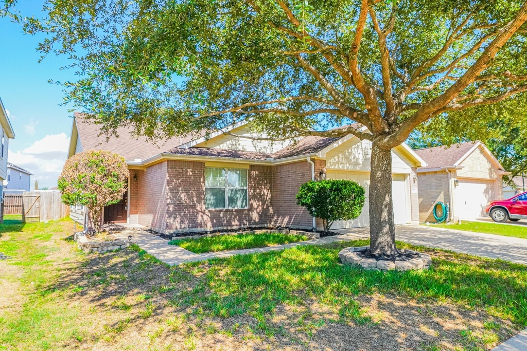 18014 Shady Cypress Lane - Photo 2