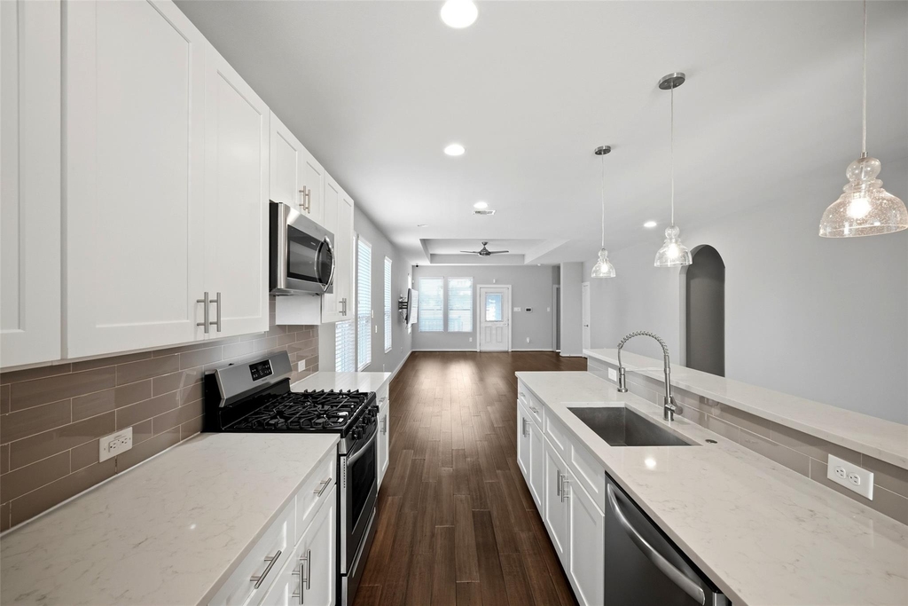 605 Dumble Street - Photo 19
