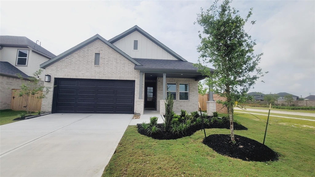 21523 Banpo Bend Drive - Photo 0