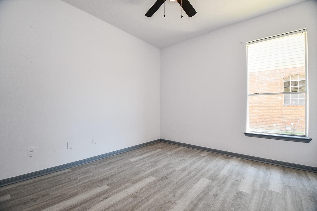 20011 Polly Creek Way - Photo 27