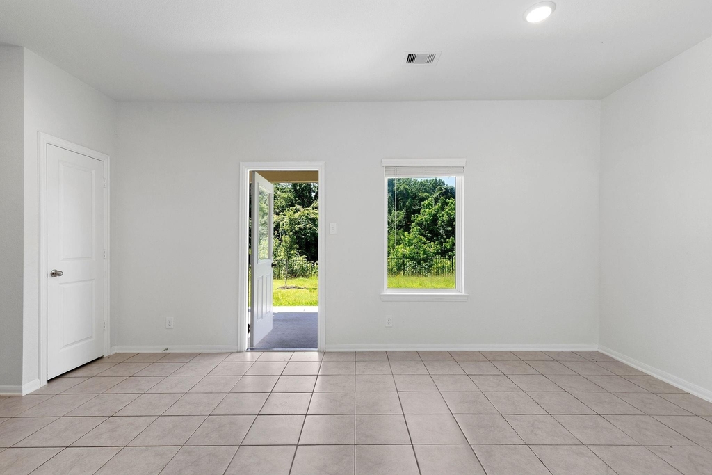 5319 Rivers Edge Drive - Photo 8