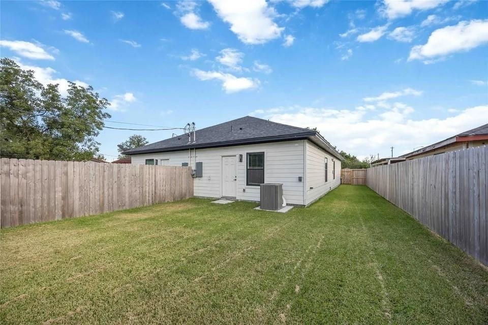 205 Bolden Street - Photo 16
