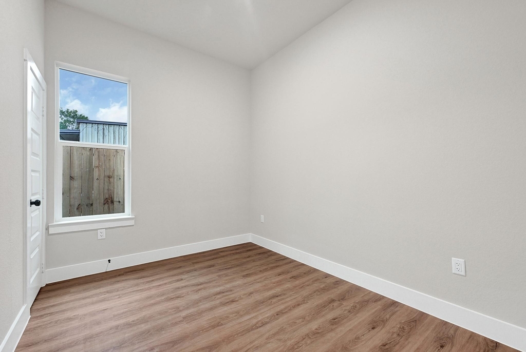 112 S San Jacinto Street - Photo 7