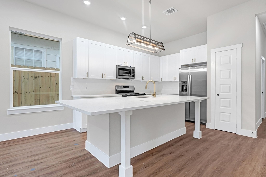 112 S San Jacinto Street - Photo 3