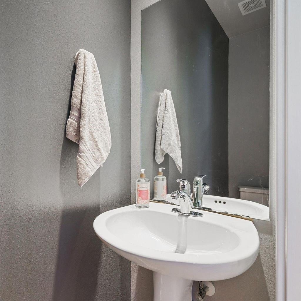 2220 Bastrop Street - Photo 3