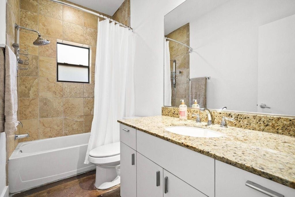 2220 Bastrop Street - Photo 6