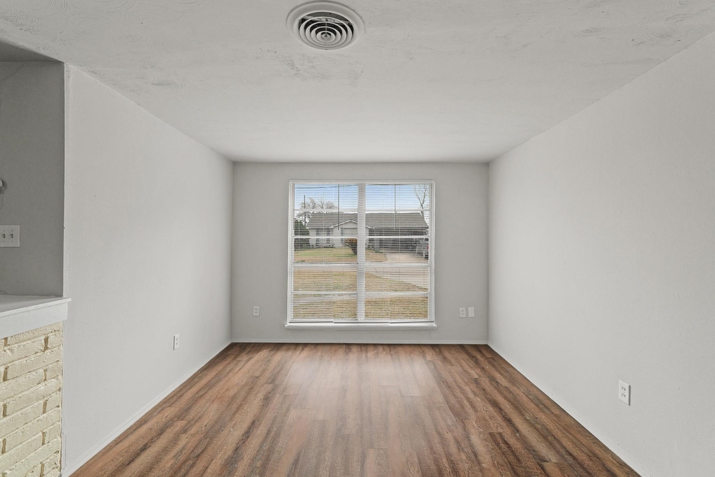 414 Grantham Road - Photo 5