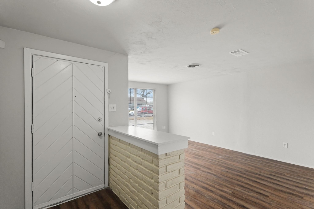 414 Grantham Road - Photo 7