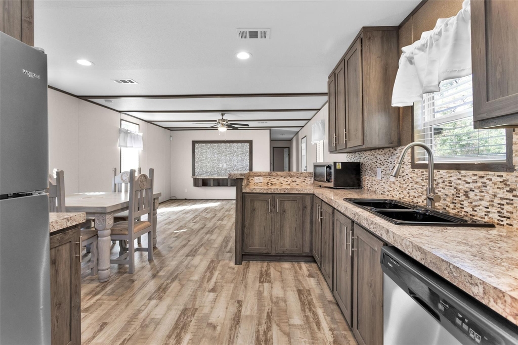 10161 Pollard Road - Photo 4