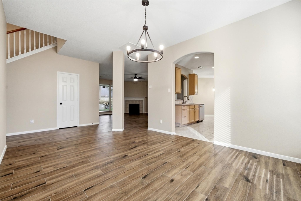 3711 Slocom Drive - Photo 7
