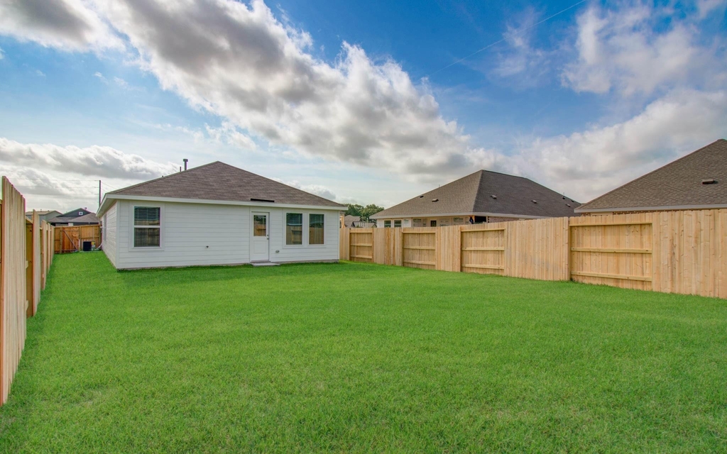 18054 Le Gotte Lane - Photo 27