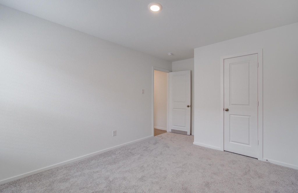 18054 Le Gotte Lane - Photo 5