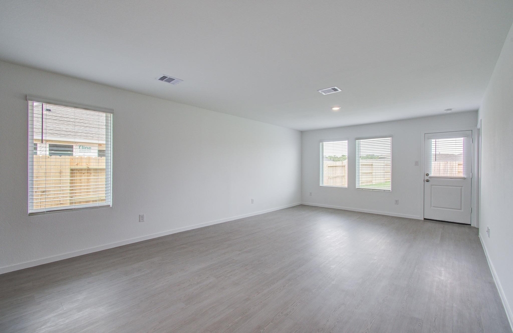 18054 Le Gotte Lane - Photo 15