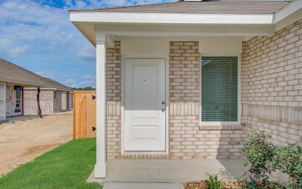 18054 Le Gotte Lane - Photo 2
