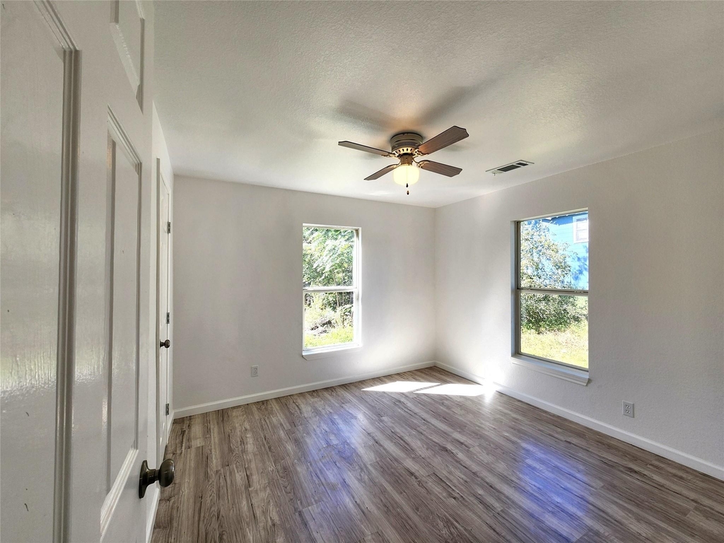 2706 Berry Street - Photo 4