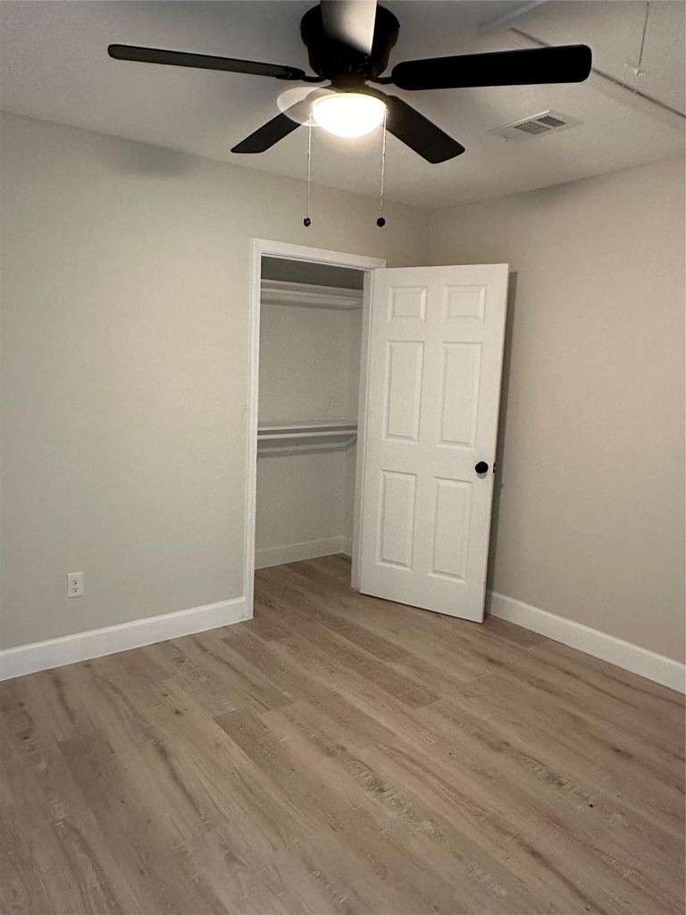 820 Bennington Street - Photo 5