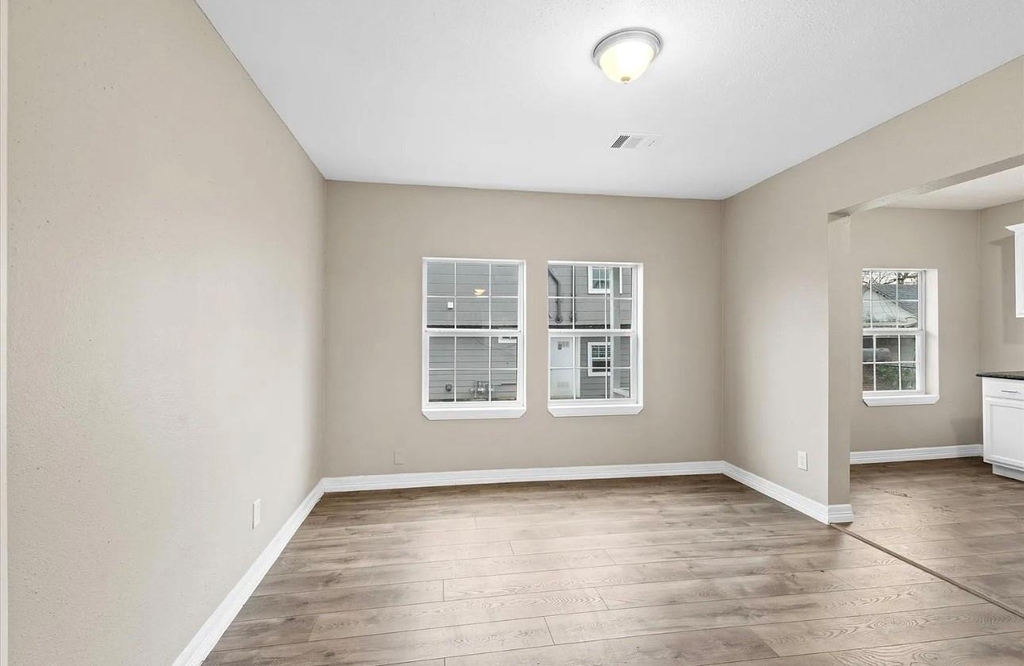 5244 Leeland Street - Photo 13