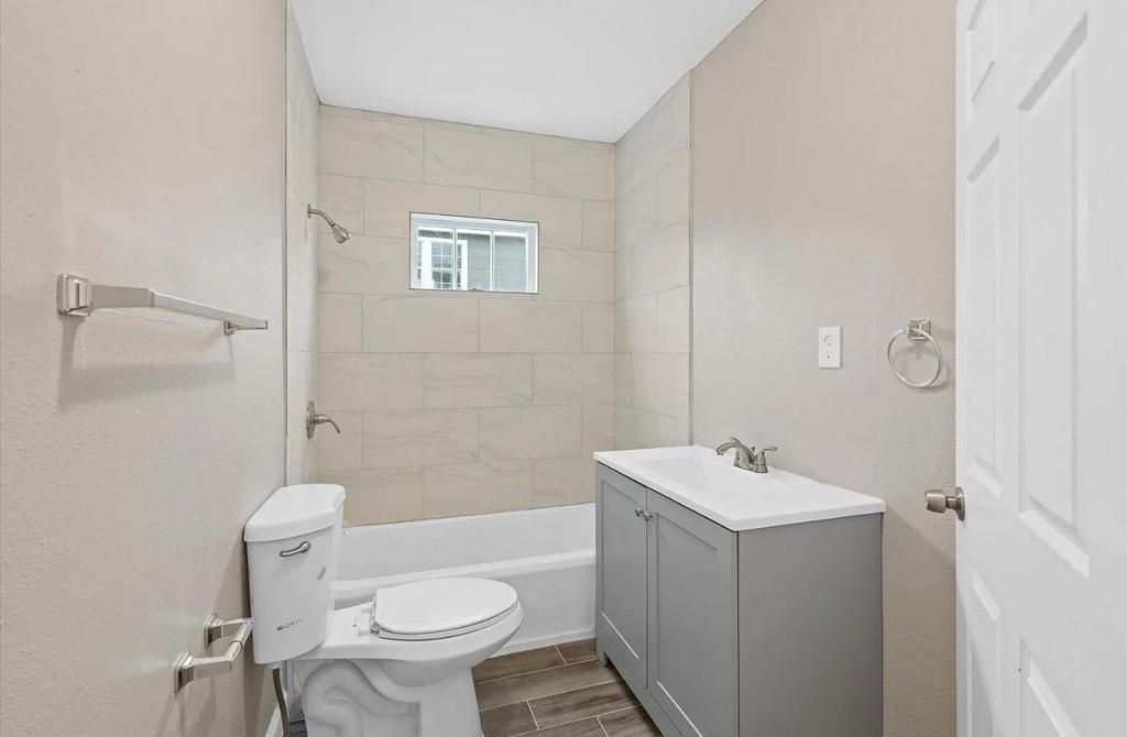 5244 Leeland Street - Photo 15