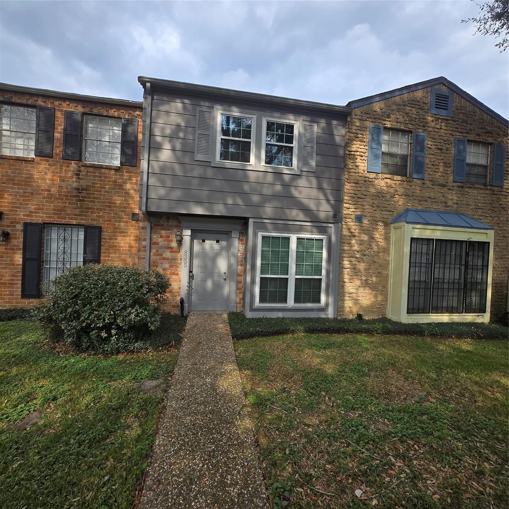 8355 Nairn Street - Photo 0