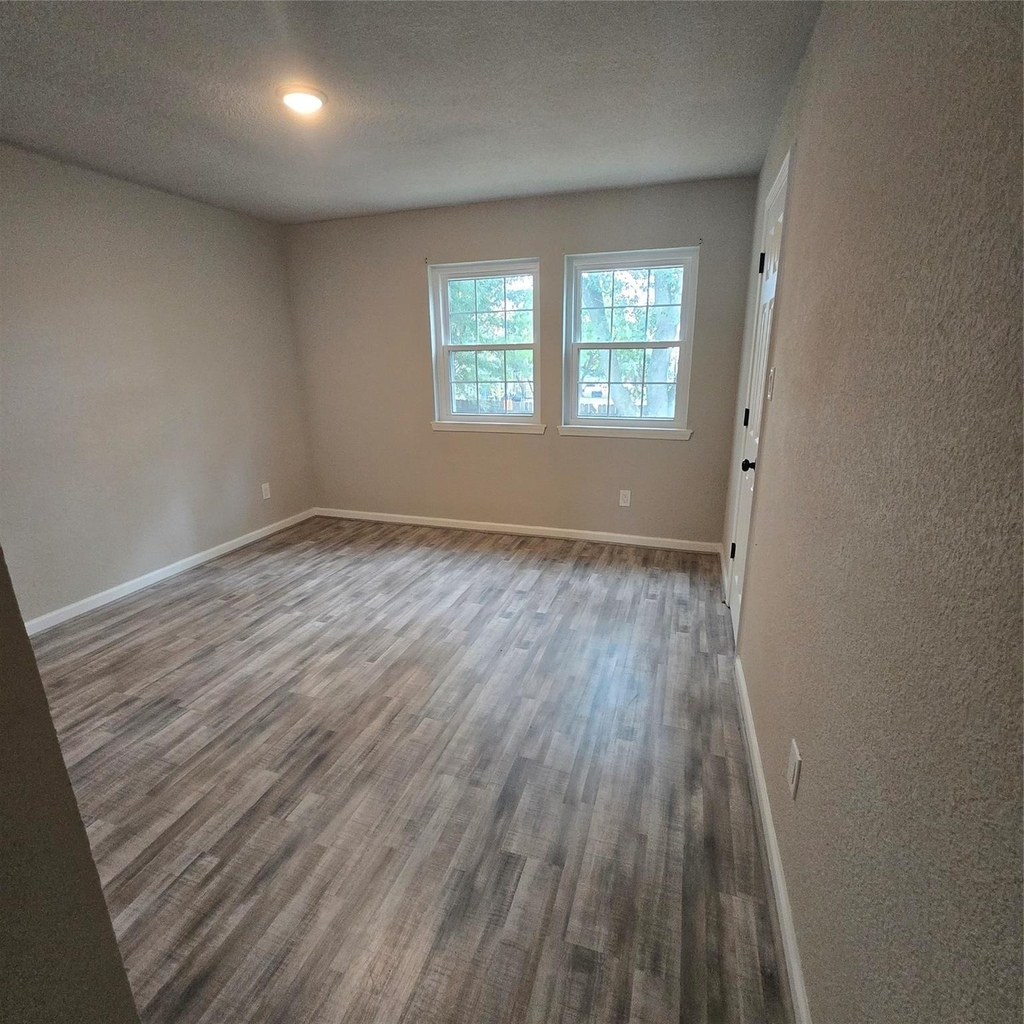 8355 Nairn Street - Photo 13