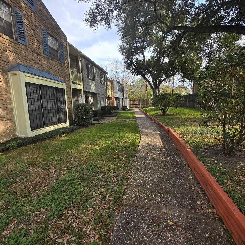 8355 Nairn Street - Photo 1