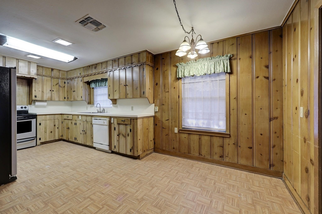 4002 Portsmouth Avenue - Photo 5